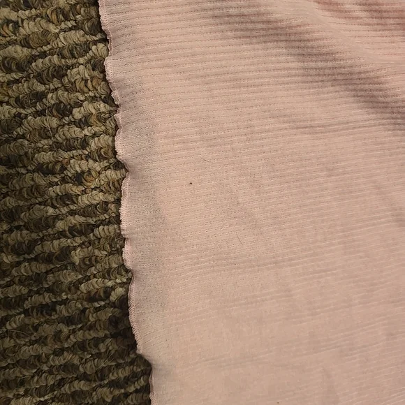 Pink Ribbed Women's Top - Picture 4 of 5